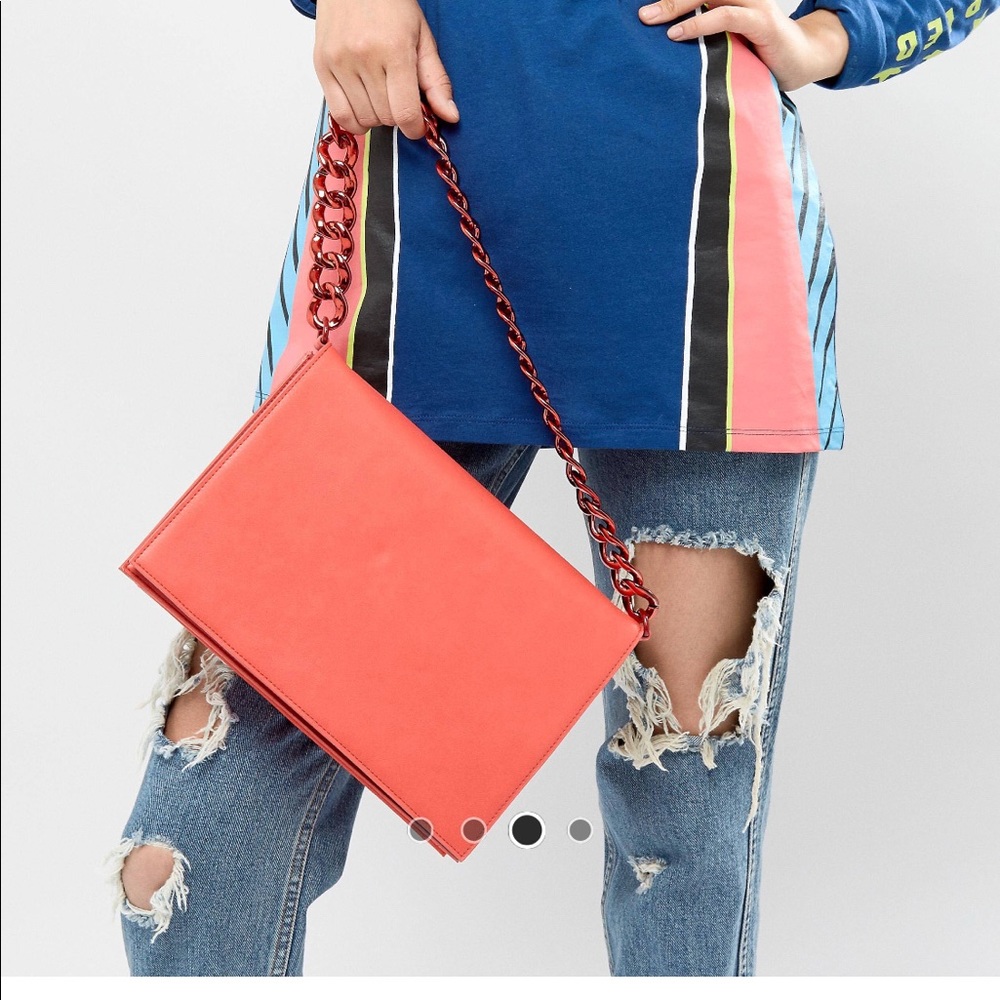 Red chain Bag ❤️